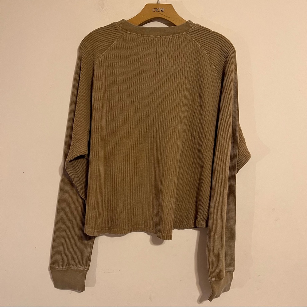 NWT Camel Waffle Knit Henley Top - Picture 4 of 7